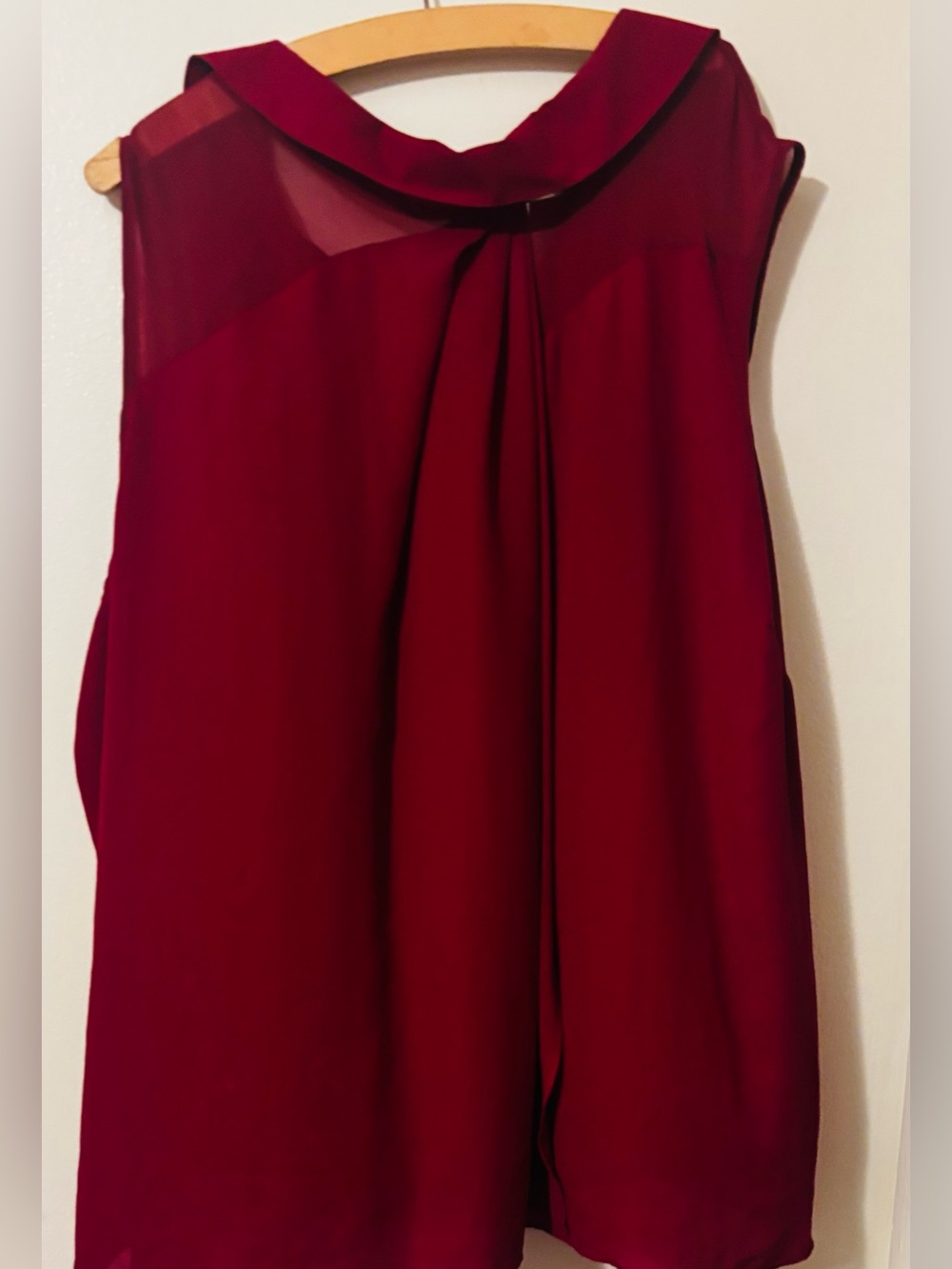 Worthington Burgundy Sleeveless Chiffon Blouse